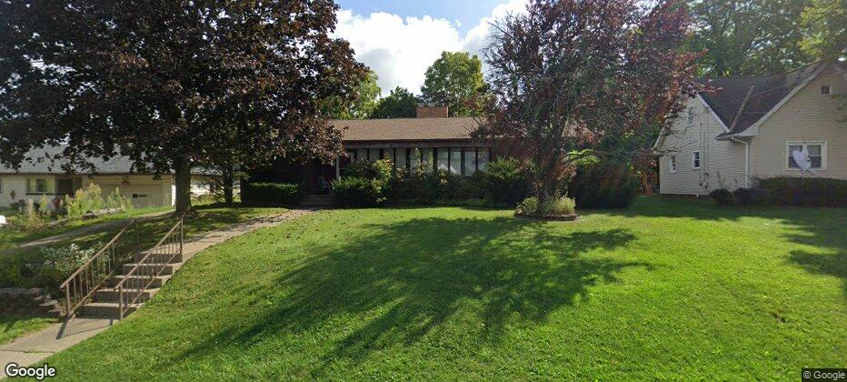 707 Moore Avenue - 2